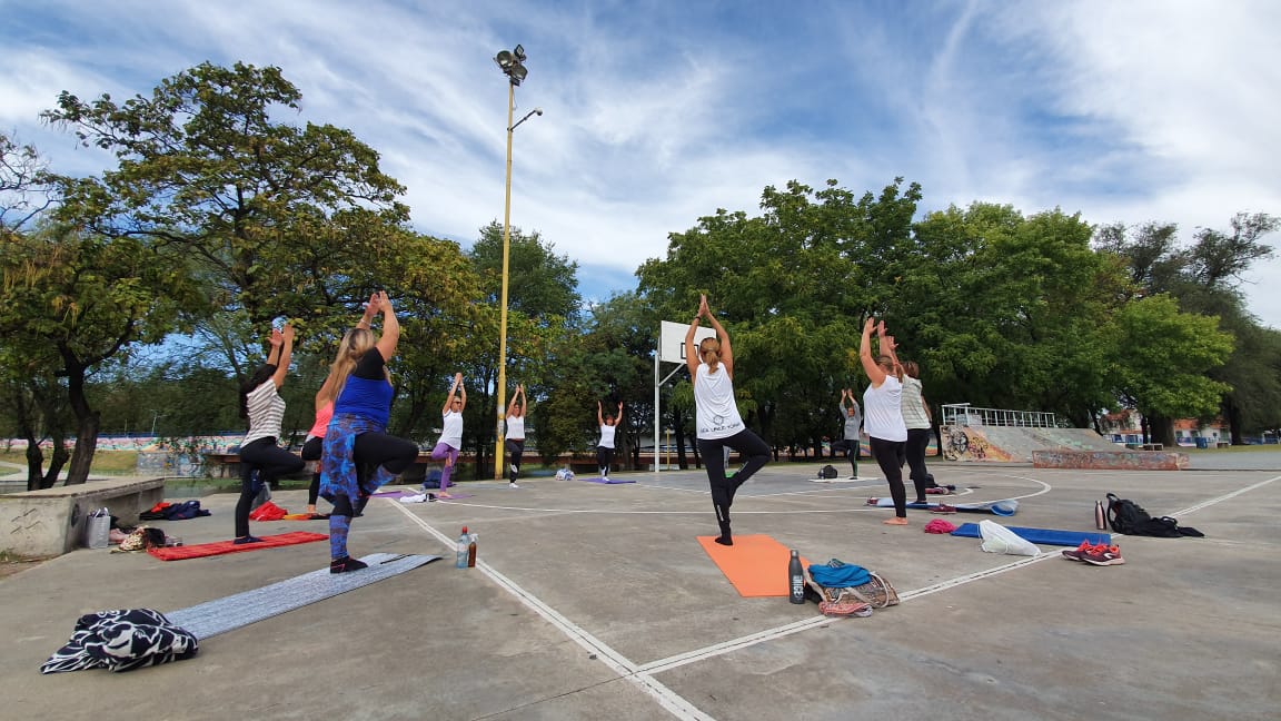 Comenzaron las clases de yoga