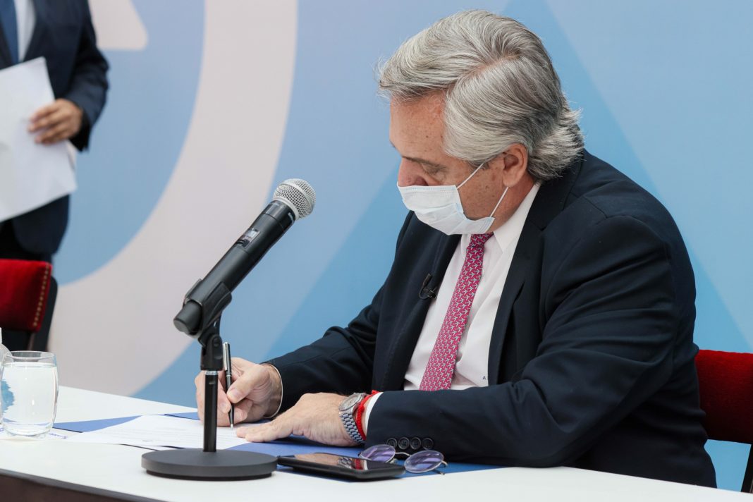 El Gobierno decretó cinco días