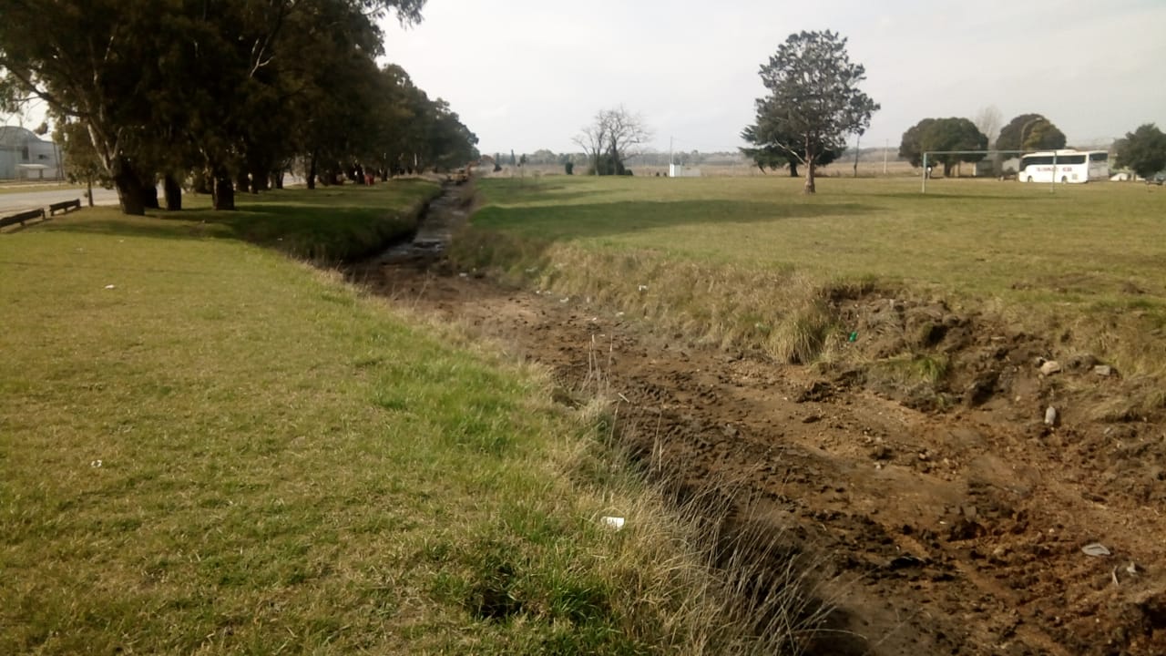 Comenzó la limpieza de canales