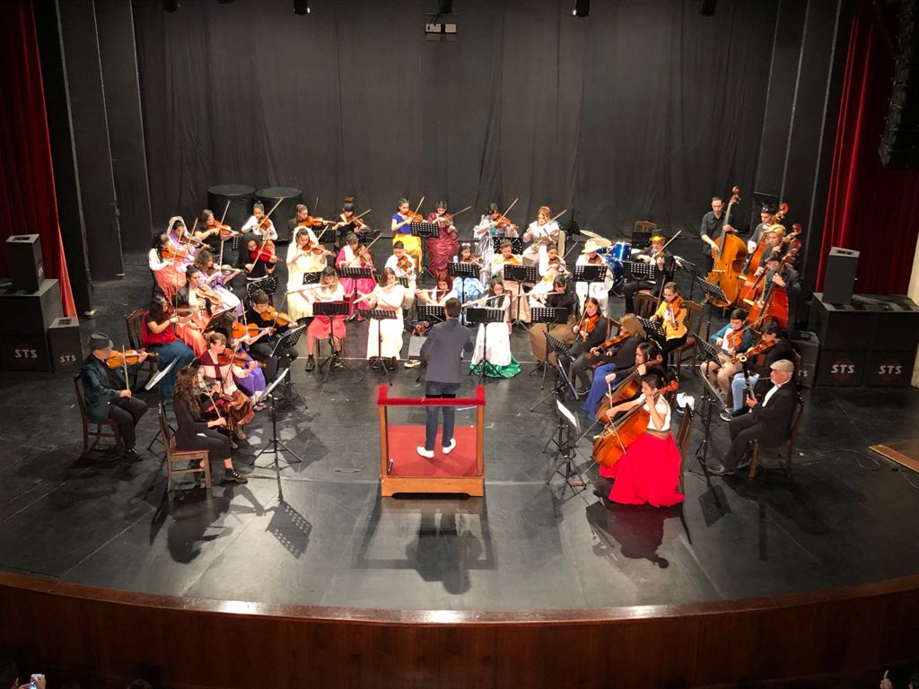Con la Orquesta Escuela y