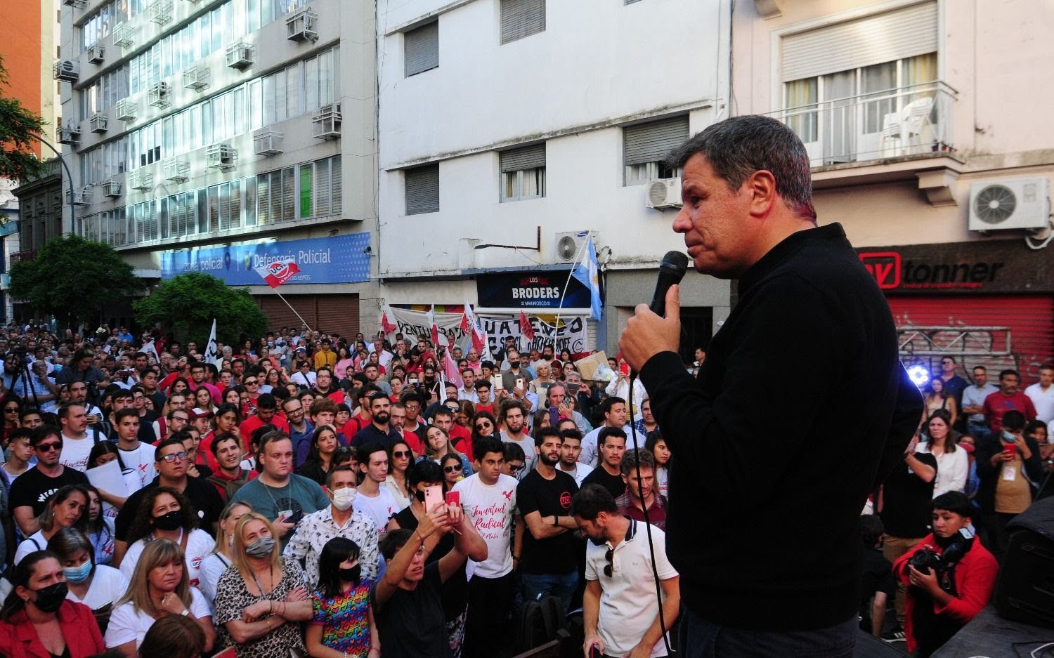 Manes cerró el Congreso