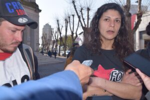 por