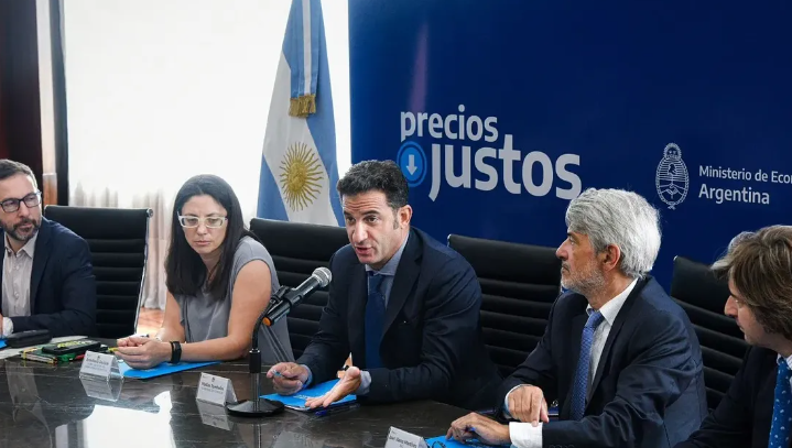 Lanzan una canasta de