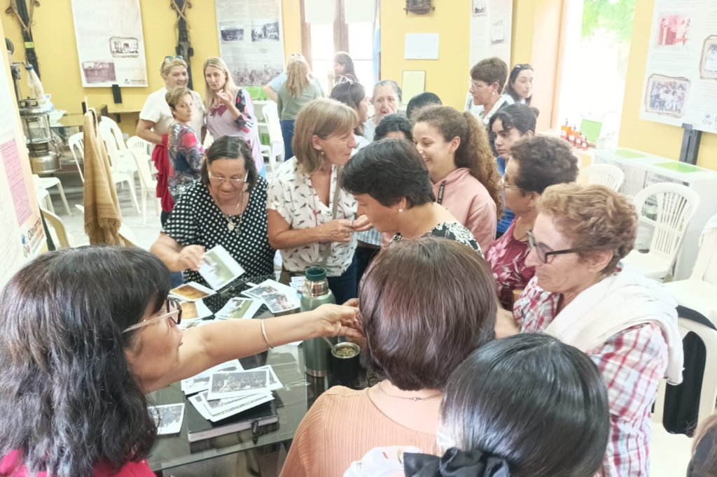 Muestra fotográfica sobre mujeres