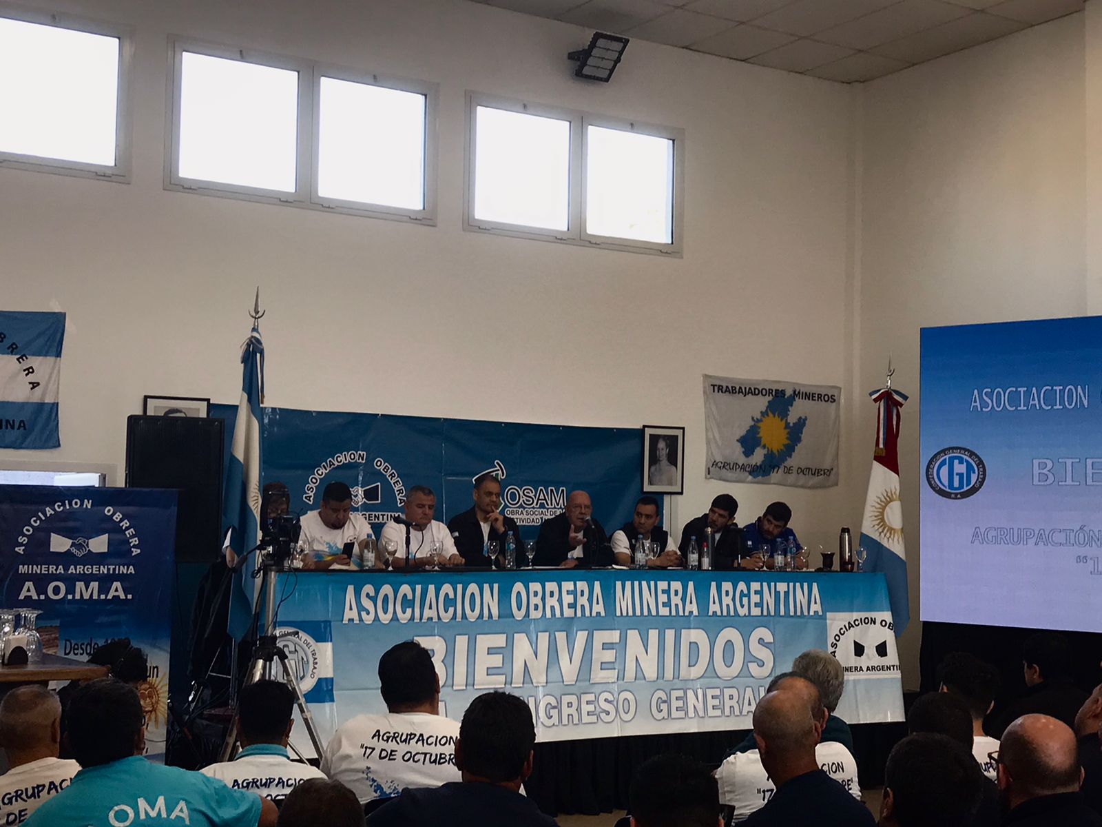 La agrupación