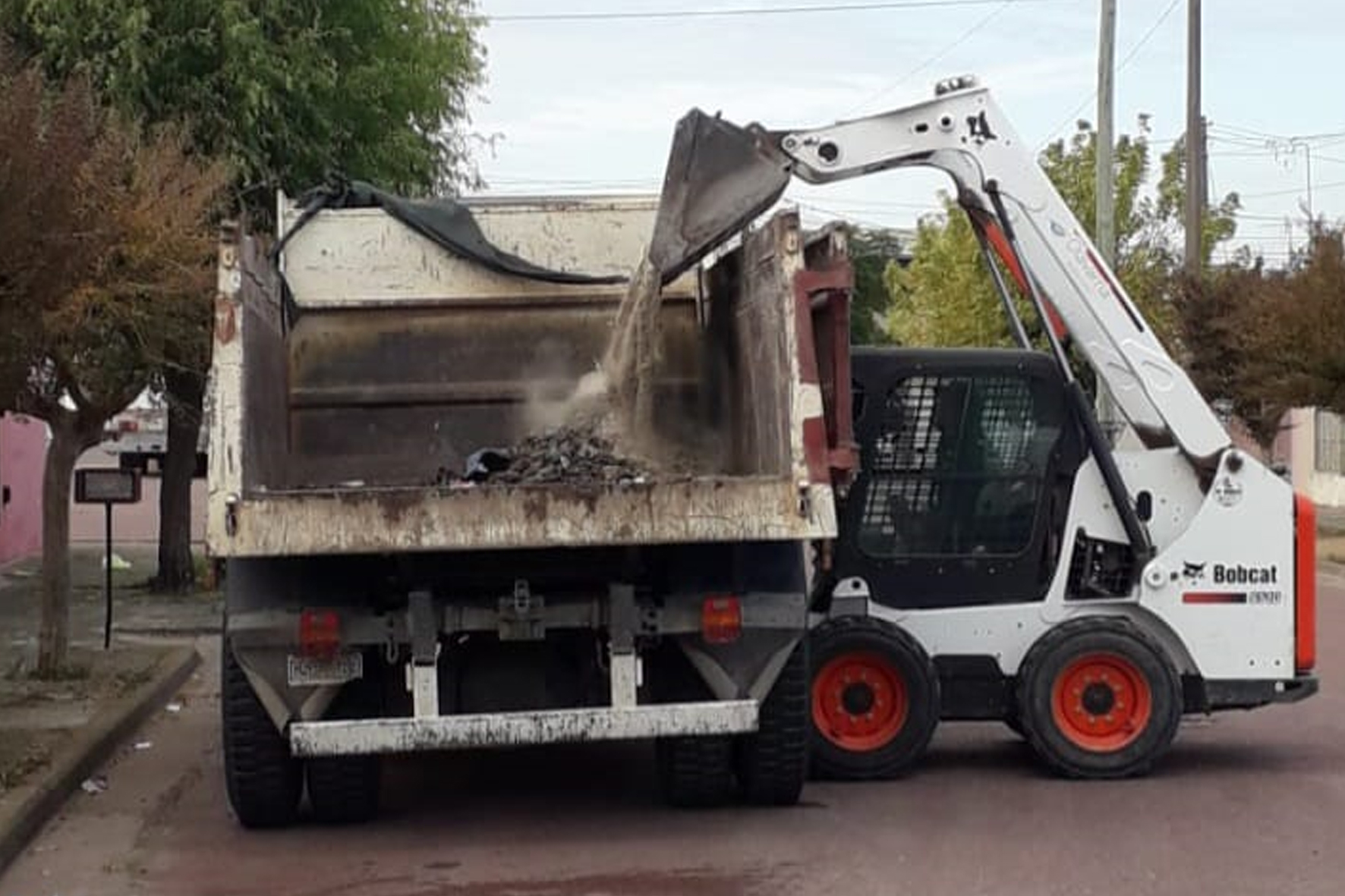 Trabajos de bacheo en