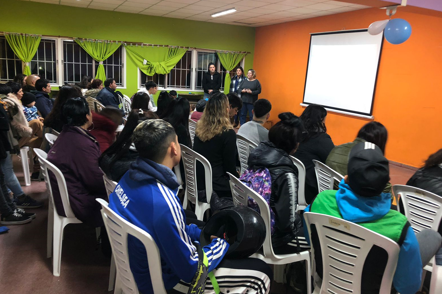 Continúan las charlas informativas