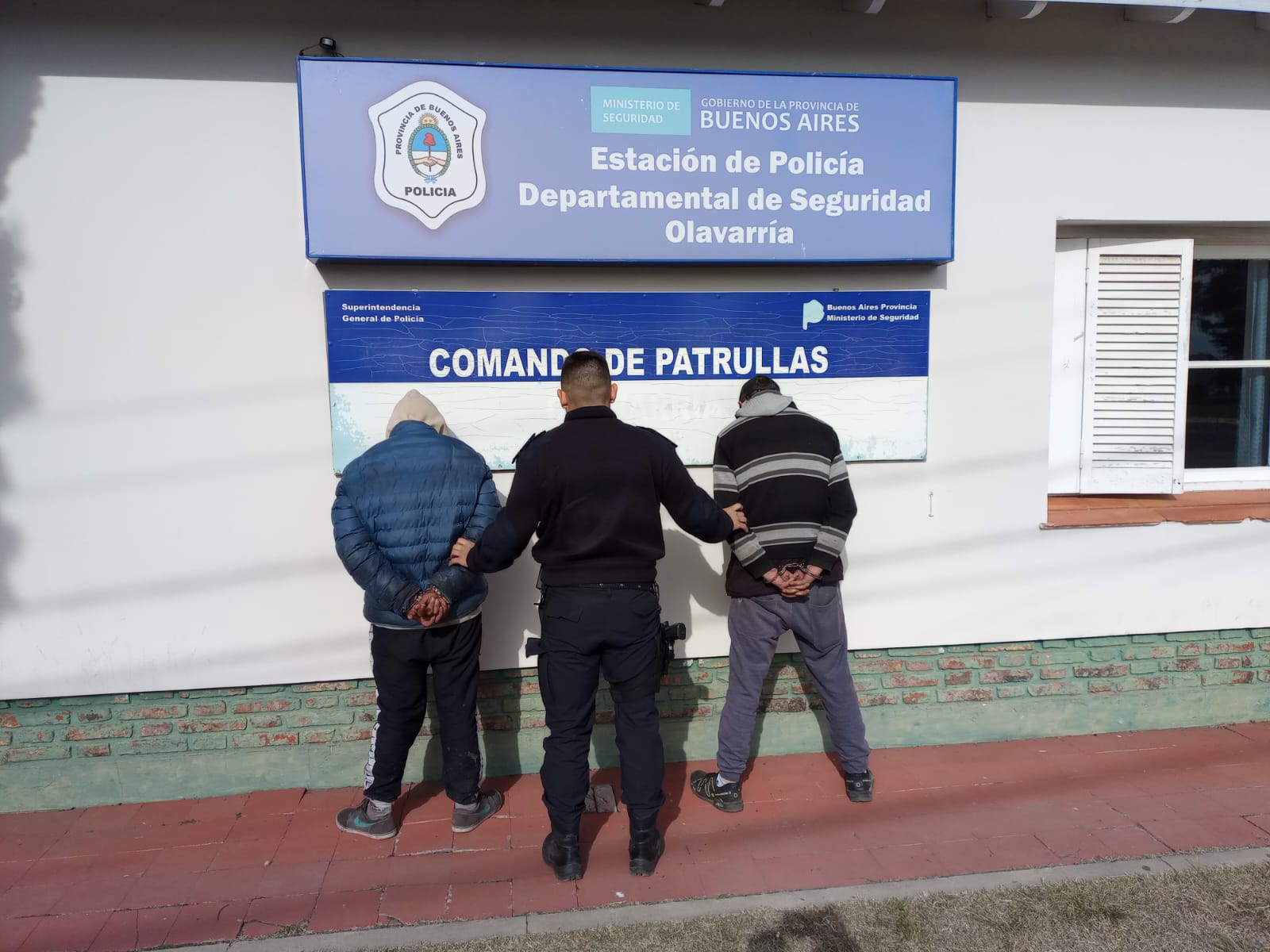 Aprehendieron a dos personas