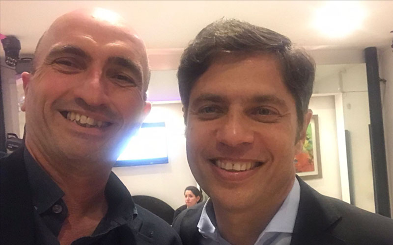 Eduardo Rodríguez junto al
