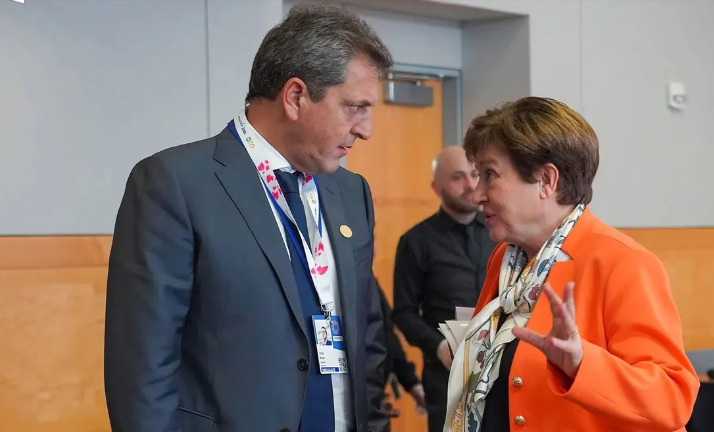 Massa dialogó con Georgieva
