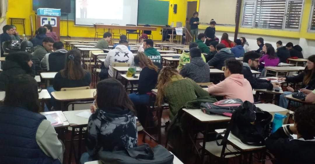 Alrededor de 400 estudiantes