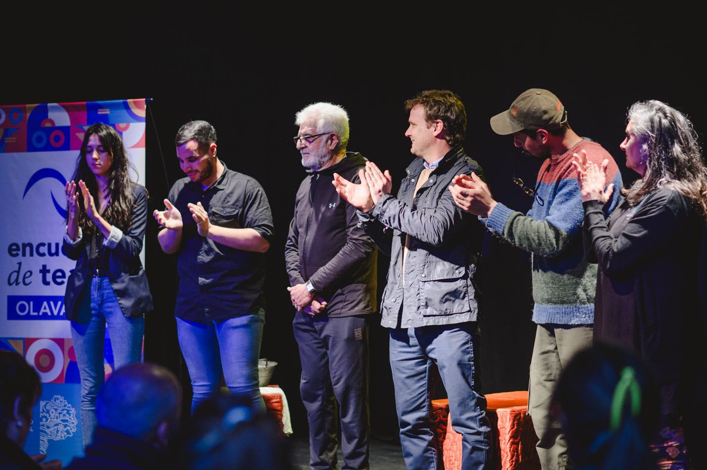 A sala llena comenzó