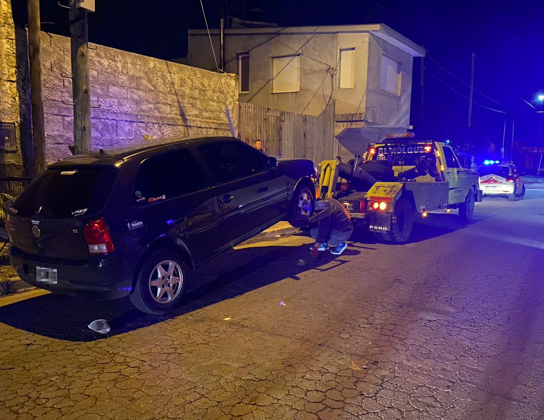 Tres autos retenidos en