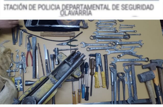 Encontraron herramientas que habían