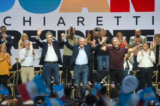 Juan Schiaretti quiere ir