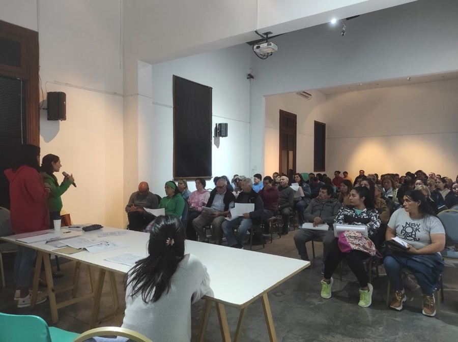 Más de 40 instituciones