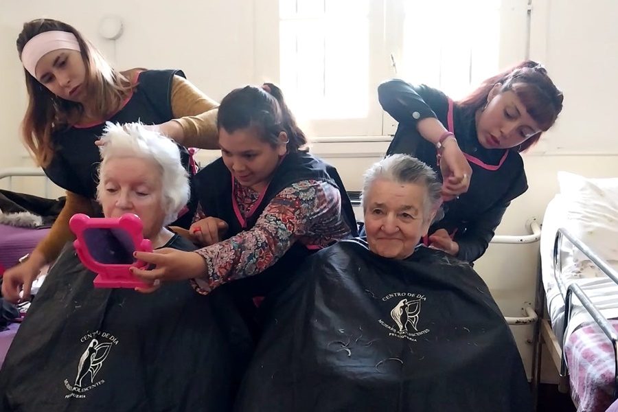 Mujeres Adolescentes visitaron nuevamente