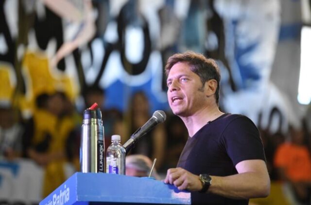 Kicillof felicitó a Milei
