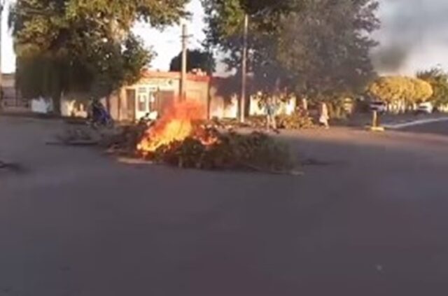 Los vecinos cortaron la