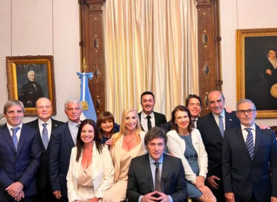 Sin presencia de medios
