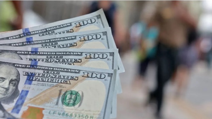 El dólar abrió la