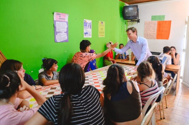 Wesner visitó el Programa