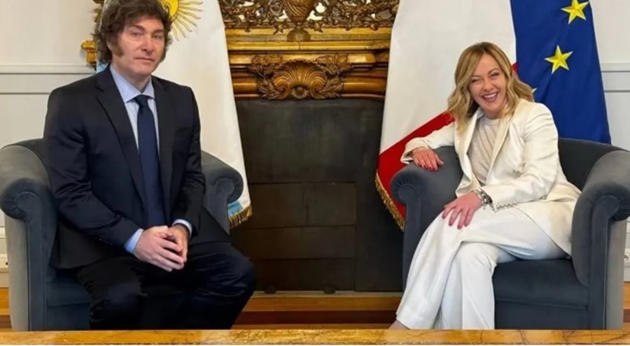 En Italia Milei se