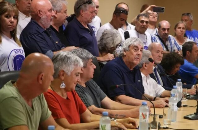 Los gremios docentes anunciaron
