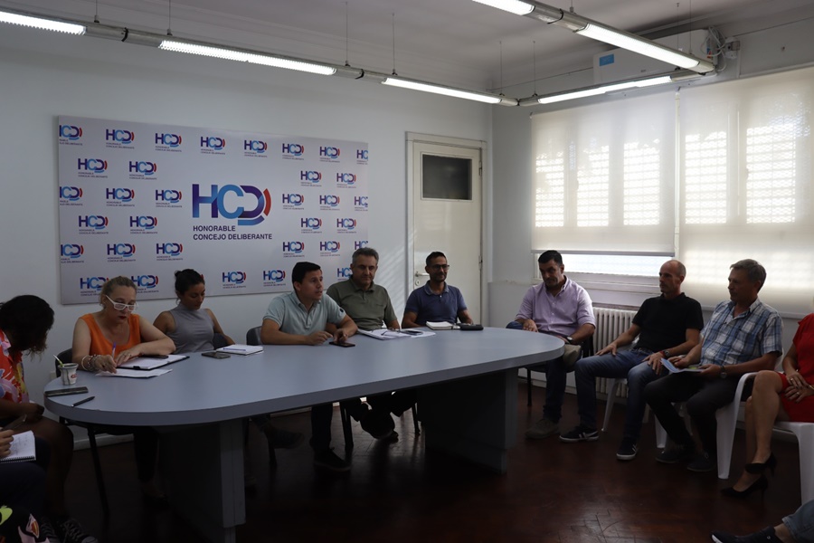 Representantes de la empresa