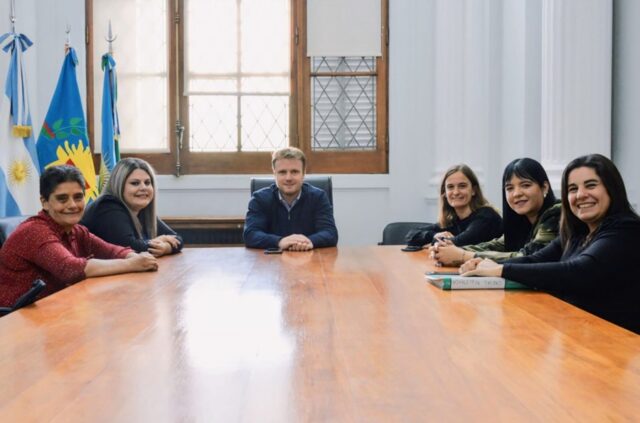 Wesner recibió a integrantes