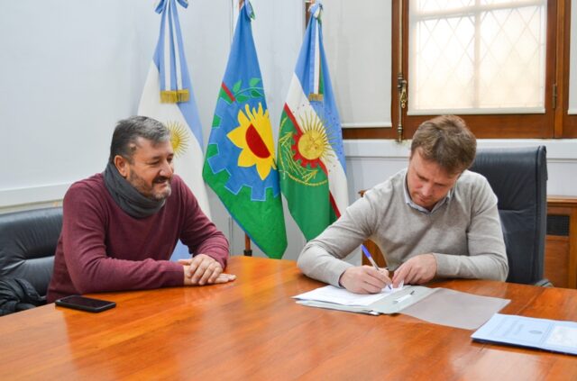 El Municipio firmó un