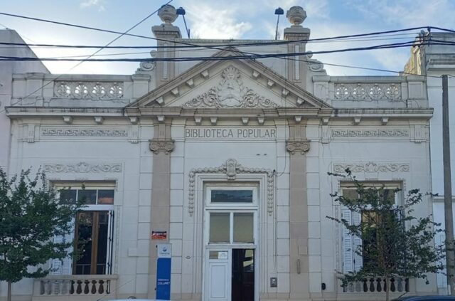 La Biblioteca Popular Armando