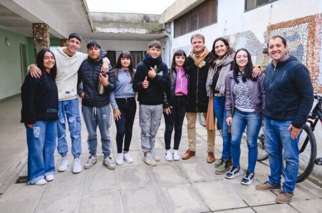 Wesner visitó la Escuela