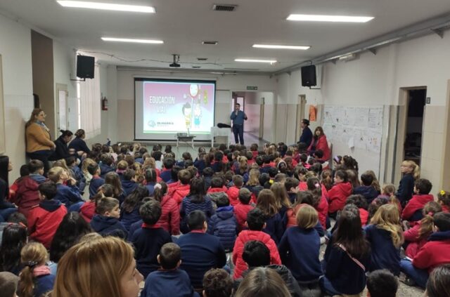Más establecimientos educativos se