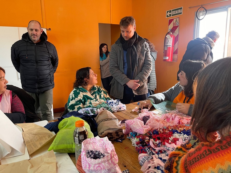 Wesner visitó Taller Protegido