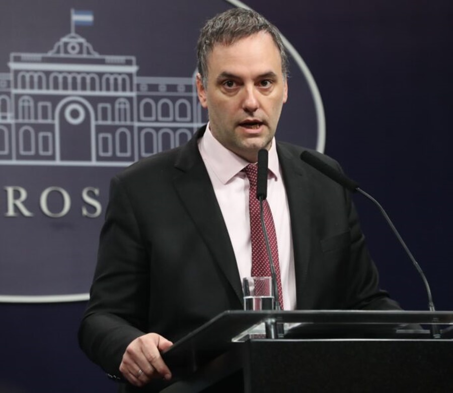 El Gobierno tildó de