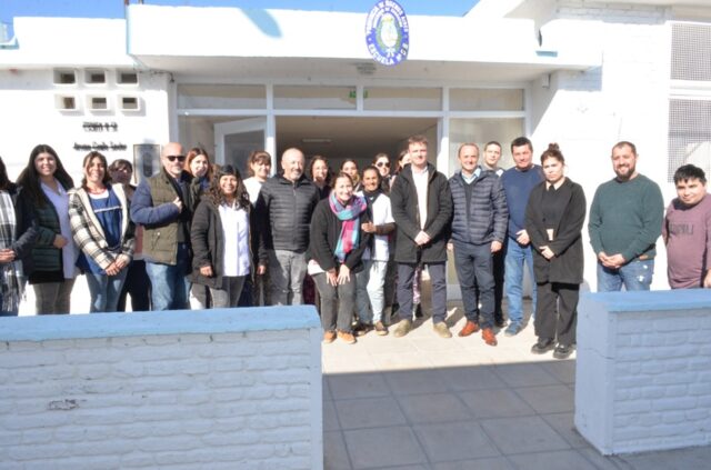 Wesner visitó la Escuela