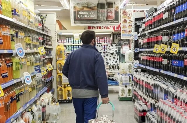 El consumo sigue cayendo