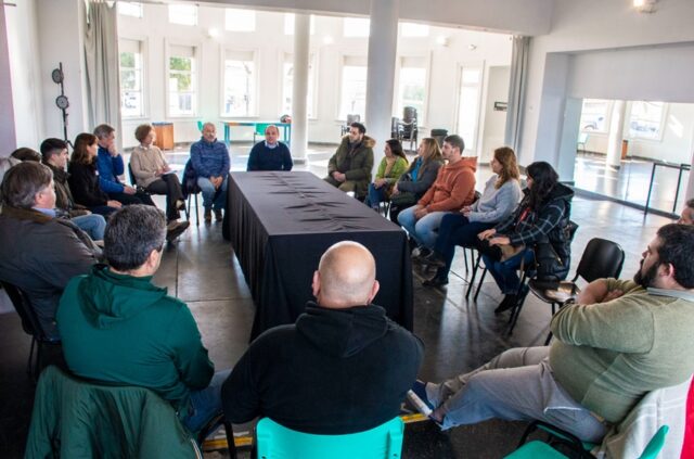 Nueva reunión de la