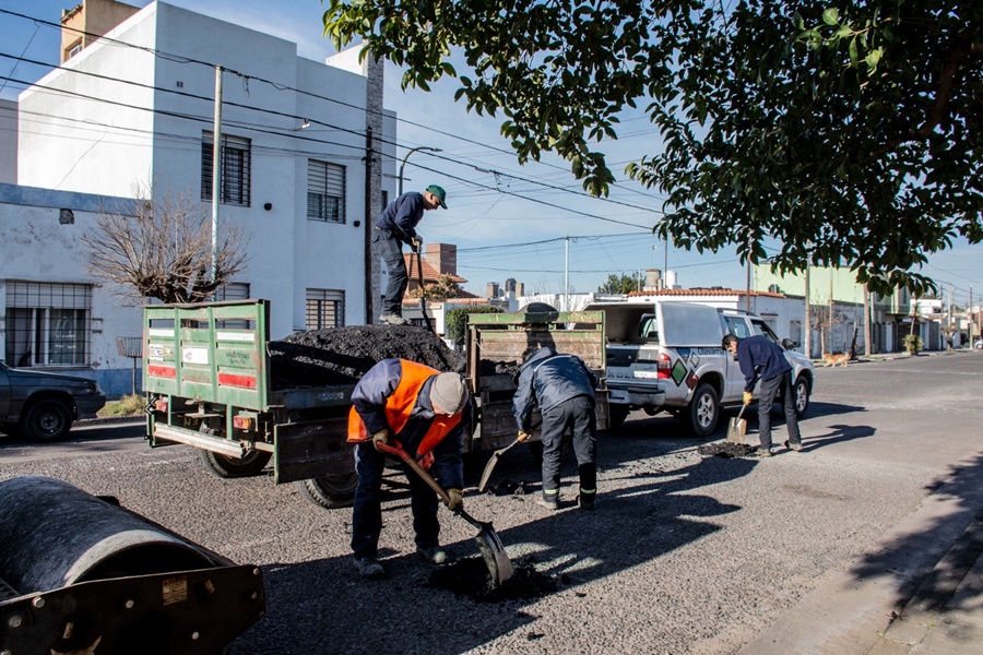 Trabajos de bacheo en