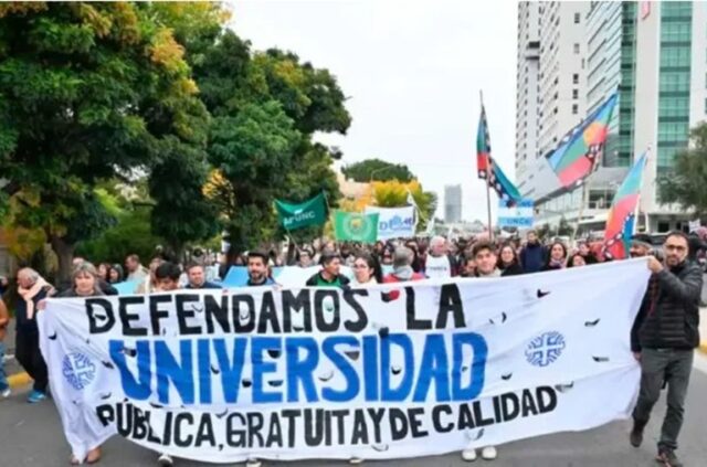 Crisis universitaria