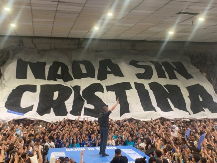 La pelea ahora es