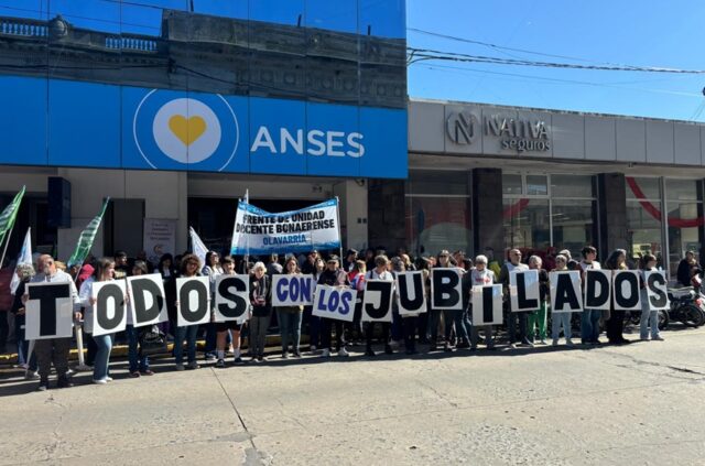 Realizaron un abrazo al