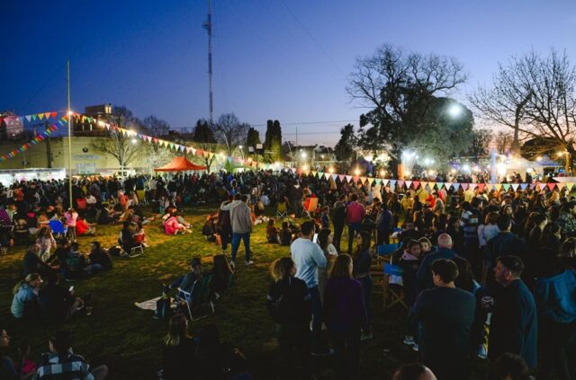 Una multitud acompañó la