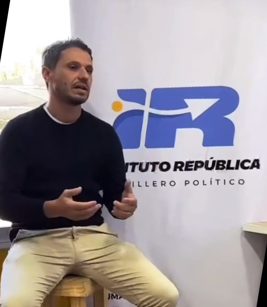 Martín Endere brindó una