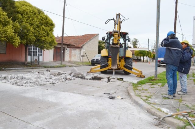 Se inició obras de