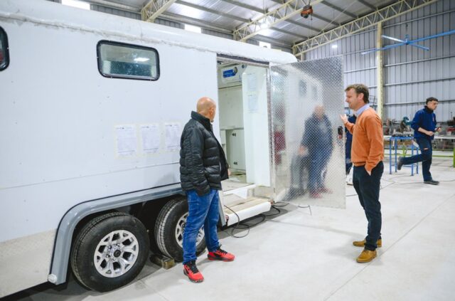 Wesner visitó la empresa
