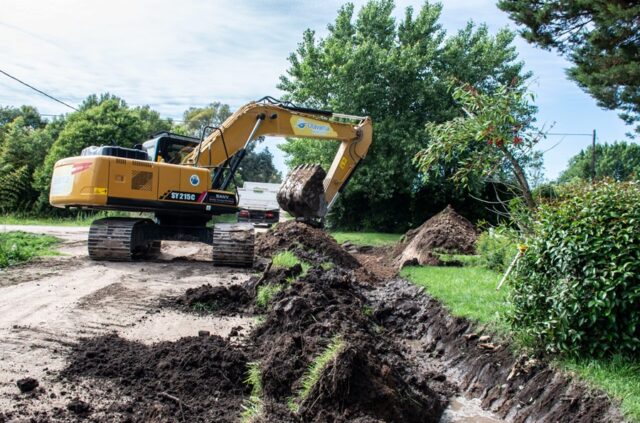Continúan con obras hidráulicas
