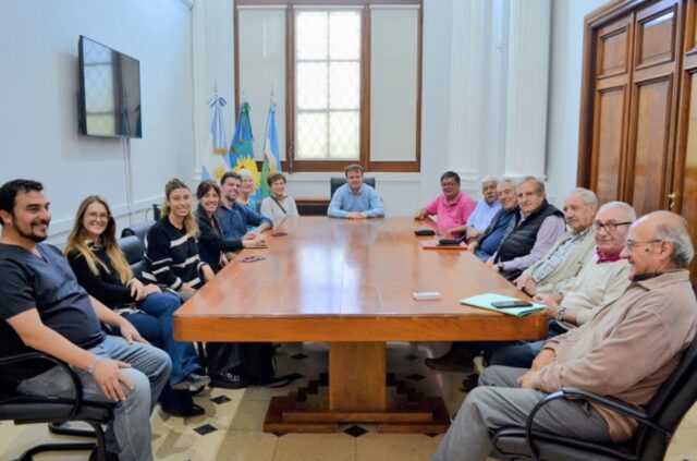 Wesner recibió a integrantes