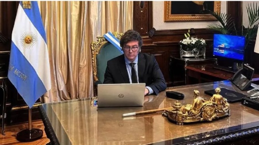 Javier Milei cumple un